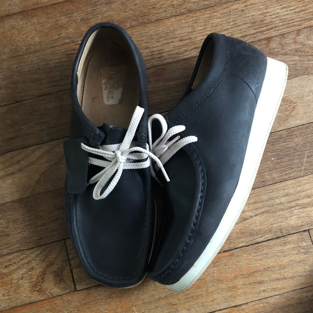 Wallabies Clarks Blue Chukka Boots with White Soles